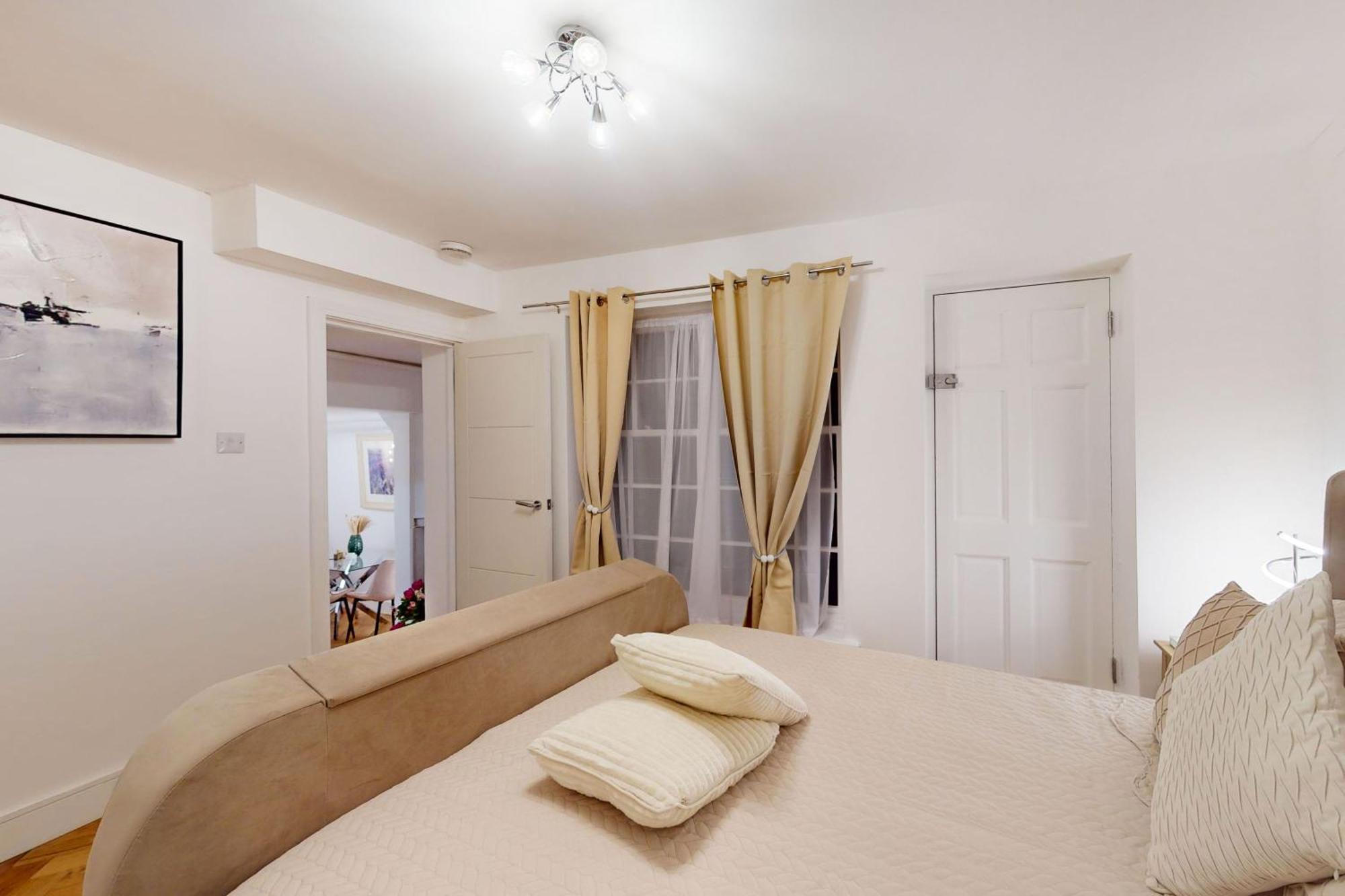 Park Lane Apartments Harrowby Street London Exterior photo
